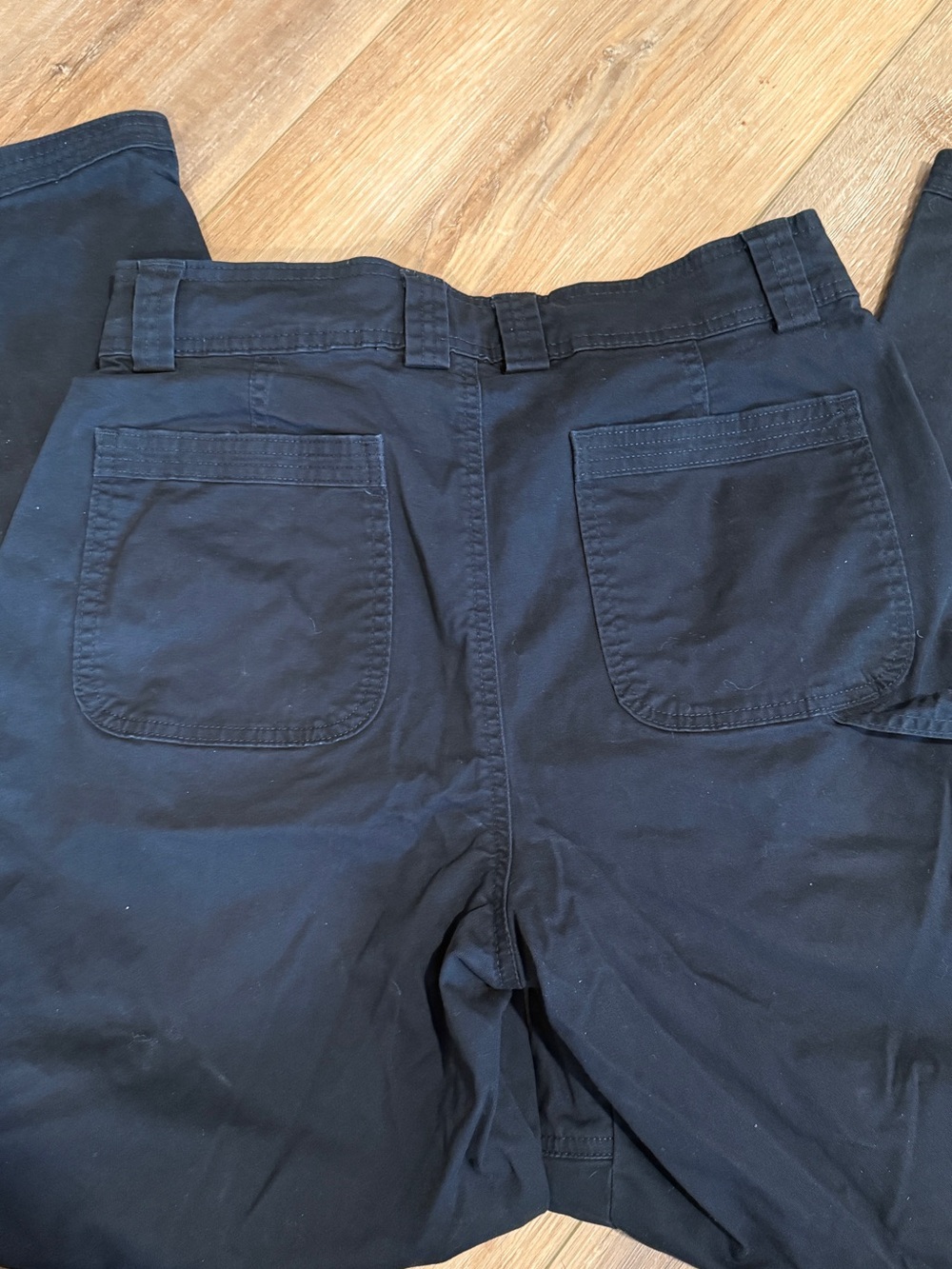 Abercrombie & Fitch Black Wide-Leg Cargo Pants - Women - Picture 4 of 5